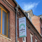 Image d'une enseigne drapeau