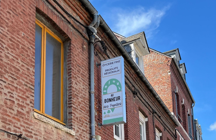 Image d'une enseigne drapeau