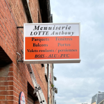 Image d'une enseigne drapeau