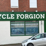 Image d'un panneau enseigne