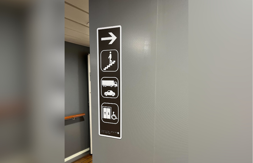 Image d'une plaque signalétique