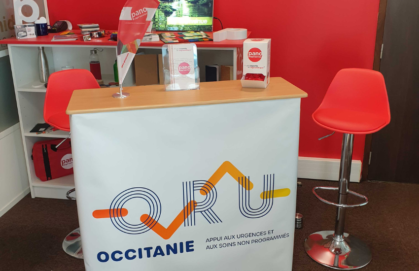 Stand événementiel orange